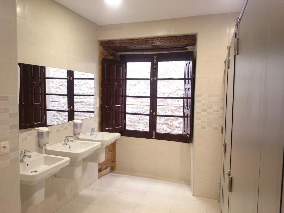 Albergue San Blas Ponferrada Exteriör bild
